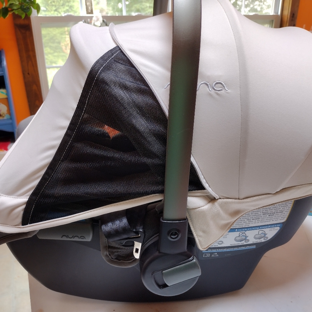 Nuna Pipa RX Car Seat + RELX Base - Birch color